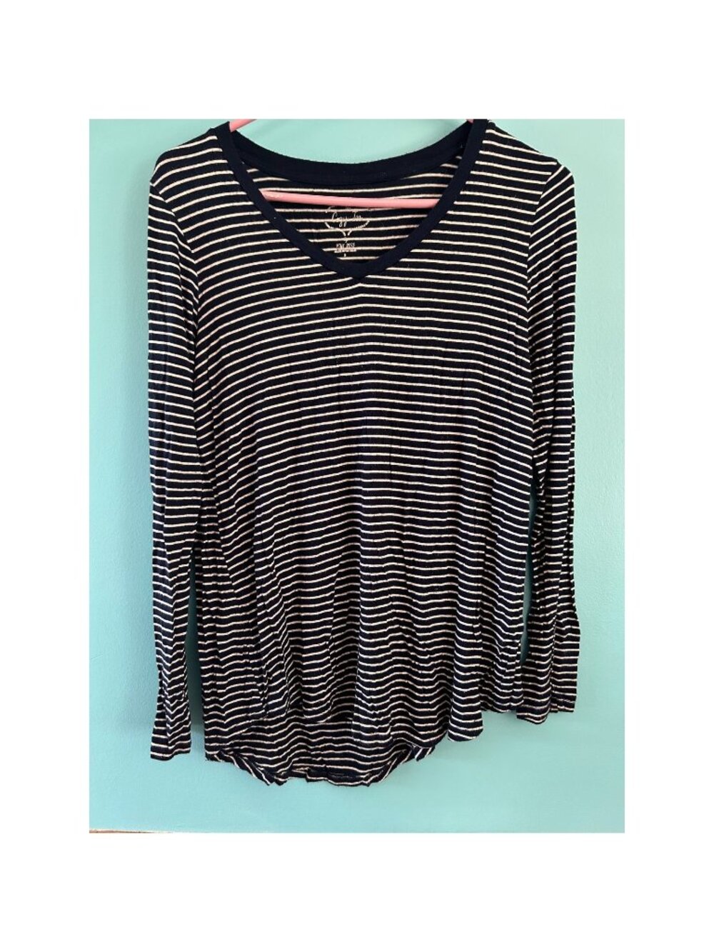 Pink Rose The Cozy Tee Long Sleeve V-Neck Shirt Navy White Small PF628995BT